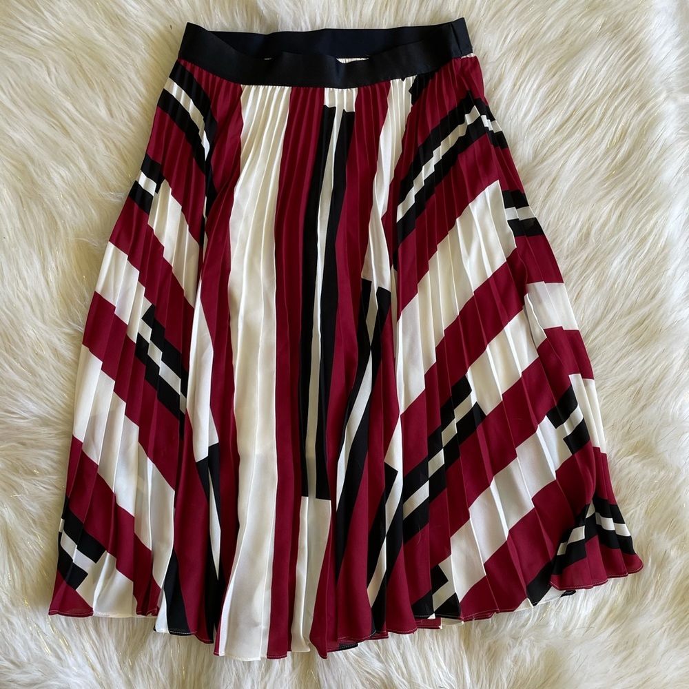 Express Mid Length Skirt